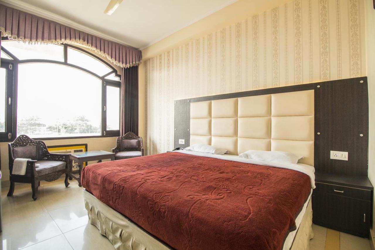 Hotel Jahanvi Dale Haridwār Exteriör bild