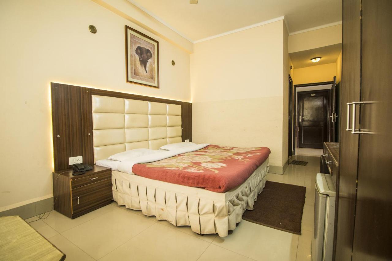 Hotel Jahanvi Dale Haridwār Exteriör bild